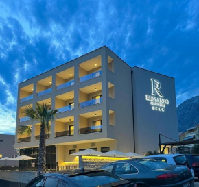 Apartments with a swimming pool Promajna, Makarska - 20940